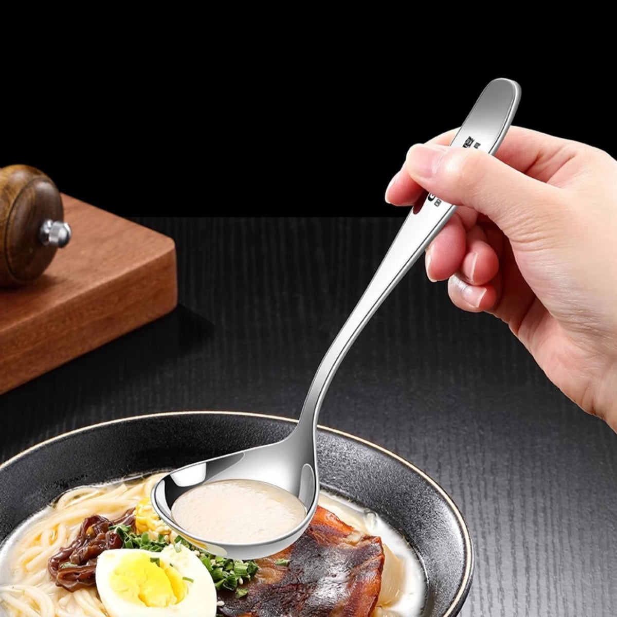 LFGB Certification 304 Stainless Steel Kitchen Soup Ladle Reflective Ramen Cutlery Ultra Thick 3.5mm Serving Spoon for Banquet